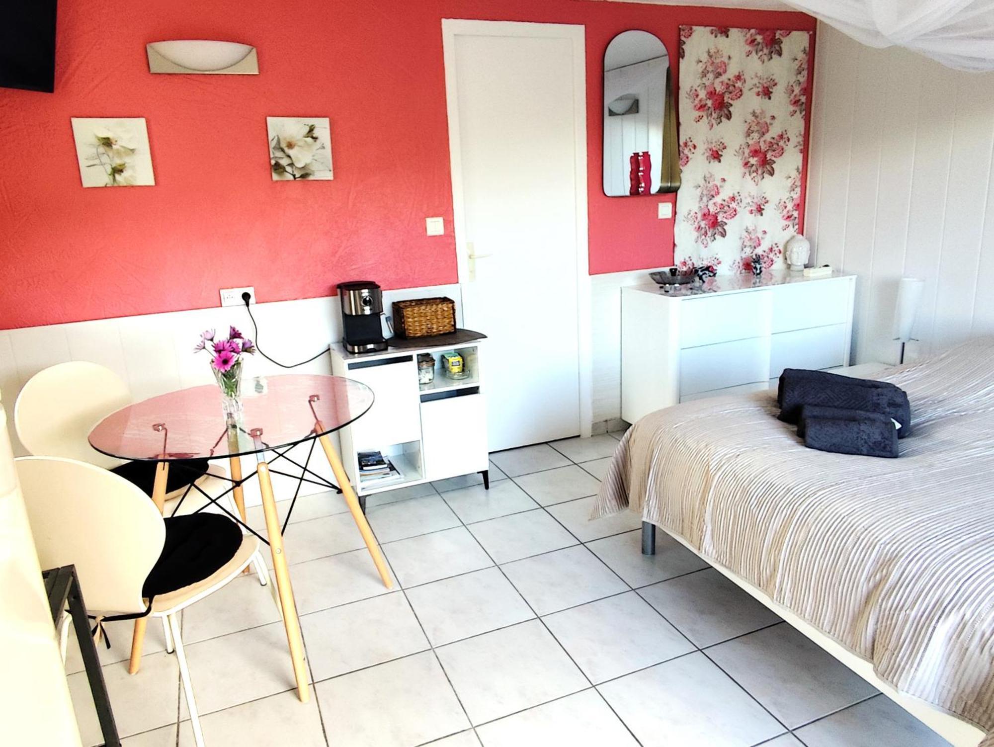 Studio Le Romantique A 20 Kms De Nice Bendejun Екстер'єр фото